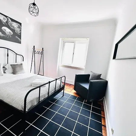 New Flat Da Horta, Location Hostel *