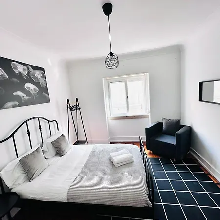 New Flat Da Horta, Location Hostel *