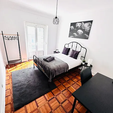 New Flat Da Horta, Location