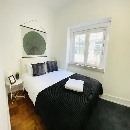 New Flat Da Horta, Location *