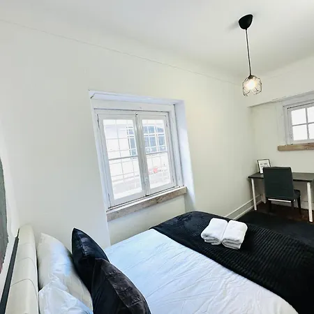 New Flat Da Horta, Location *